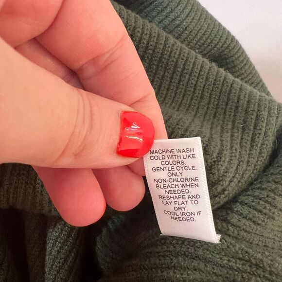 Versona NWT Green Collared Long Sleeve Knitted Sweater Dress Size Medium - Picture 9 of 11